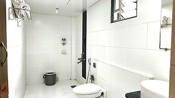 Hotel Express Airoli