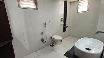 Hotel Express Airoli