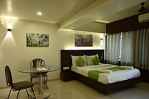 Hotel Express Airoli