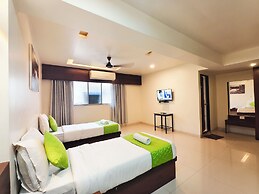 Hotel Express Airoli
