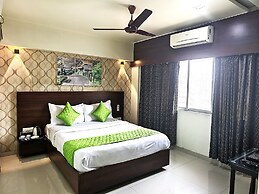 Hotel Express Airoli