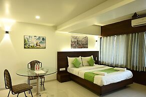 Hotel Express Airoli