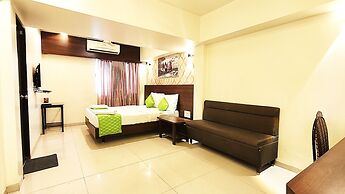 Hotel Express Airoli