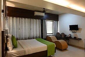 Hotel Express Airoli