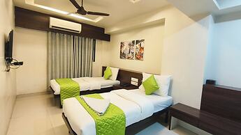 Hotel Express Airoli