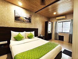 Hotel Express Airoli