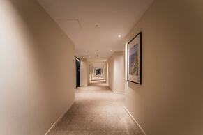 Official Mercury Suites With Rooftop Pool Access