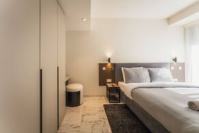 Official Mercury Suites With Rooftop Pool Access
