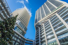 Official Mercury Suites With Rooftop Pool Access