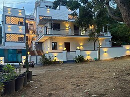 Happy View Resort