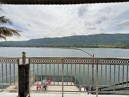 Penginapan Mafir