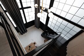 Koukaki Golden Lofts