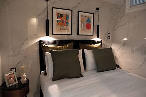 Koukaki Golden Lofts