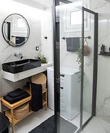 Koukaki Golden Lofts