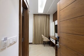 Sitharth Hotel