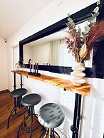 Comfortable Room Near Kaufpark Alterlaa