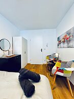 Comfortable Room Near Kaufpark Alterlaa