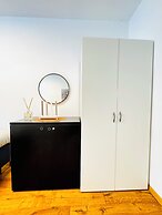 Comfortable Room Near Kaufpark Alterlaa