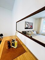 Comfortable Room Near Kaufpark Alterlaa