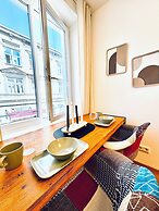 Comfortable Room Near Kaufpark Alterlaa