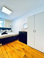 Comfortable Room Near Kaufpark Alterlaa