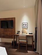 HLS Dalat Lodge