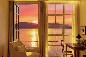 Dali Mountain and Lake View Hotel