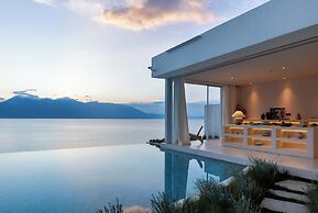Dali Mountain and Lake View Hotel