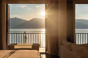 Dali Mountain and Lake View Hotel