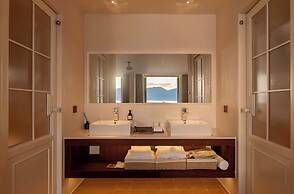 Dali Mountain and Lake View Hotel