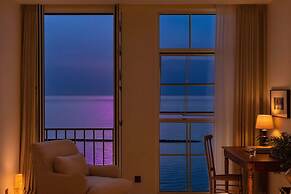 Dali Mountain and Lake View Hotel