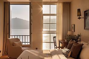 Dali Mountain and Lake View Hotel