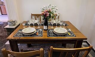 Maria's Cozy Getaway in Glyfada