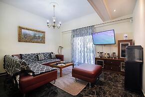 Maria's Cozy Getaway in Glyfada