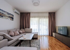 Ststus M apartments 180