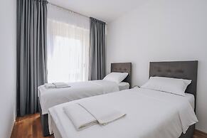 Ststus M apartments 180