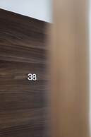 Cosy & Modern 1 BR APT - 2 mins from sea