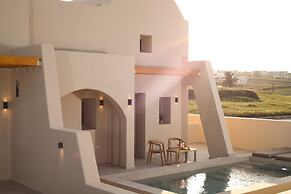 Santorini - Villa - Sleeps 2 - Pool - Parking