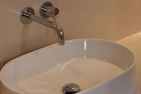 Santorini - Villa - Sleeps 2 - Pool - Parking