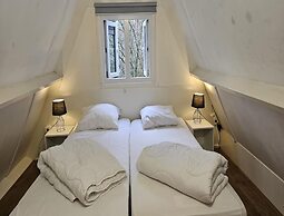 Fenced Country Chalet in Durbuy