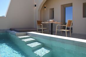 Santorini - Villa - Sleeps 2 - Pool - Parking