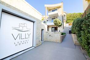 Villy Luxury Home by the sea 1