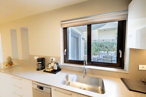 Villy Luxury Home by the sea 1