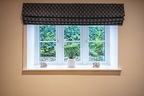 Beautiful One BR Cottage in Cerney Wick