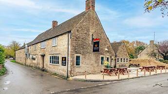 Beautiful One BR Cottage in Cerney Wick