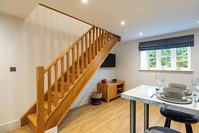 Beautiful One BR Cottage in Cerney Wick