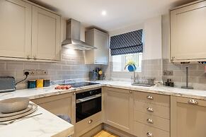 Beautiful One BR Cottage in Cerney Wick
