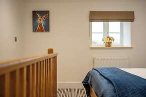 Beautiful One BR Cottage in Cerney Wick