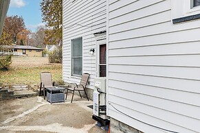Inviting Family Home, 2 Mi to Eastwood Mall!