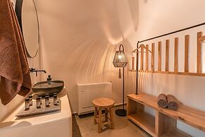 Santorini - Villa - Sleeps 5 - Pool - Parking